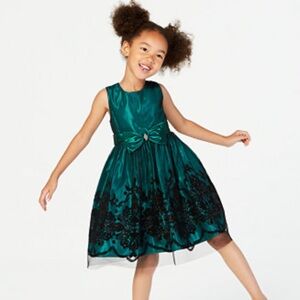Jayne Copeland Emerald Holiday Dress